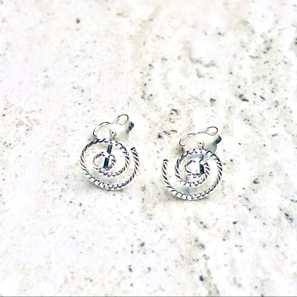 925 Sterling Silver Twisted Swirl Earrings